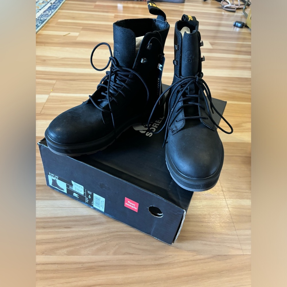 Sorel Women’s Suede Waterproof Hi Line Lace Up Boot in Jet Black Size 6 New - Picture 9 of 15